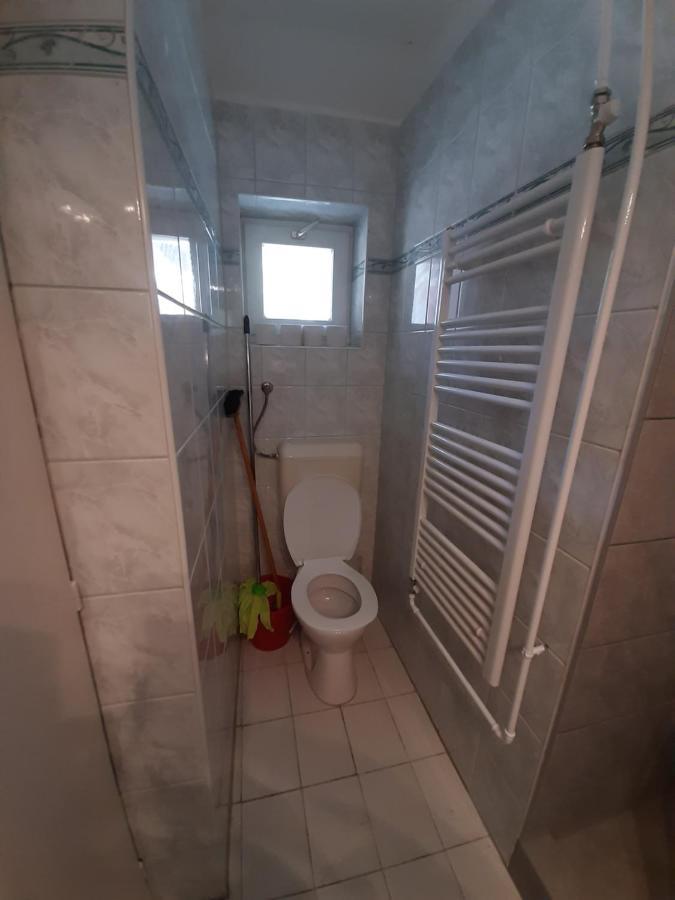 Gyopar Gyoengye Apartmanhaz 欧罗什哈佐 外观 照片