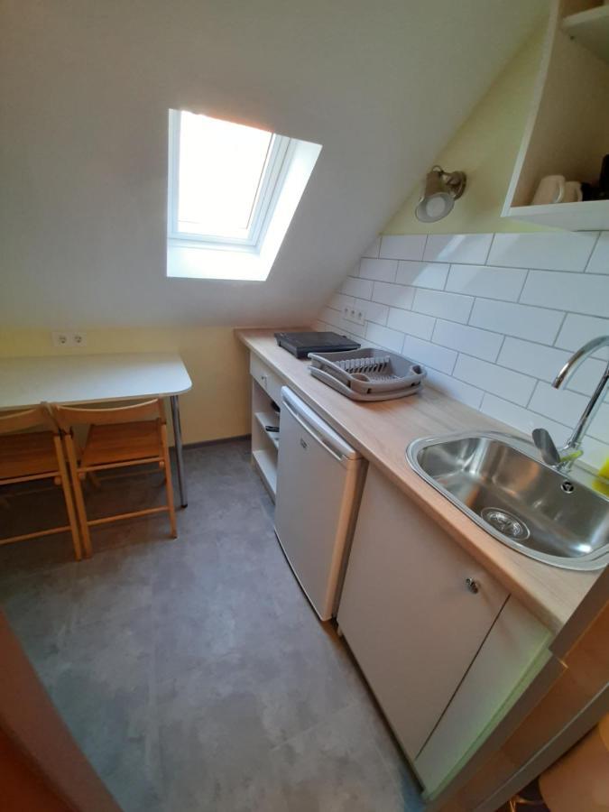 Gyopar Gyoengye Apartmanhaz 欧罗什哈佐 外观 照片